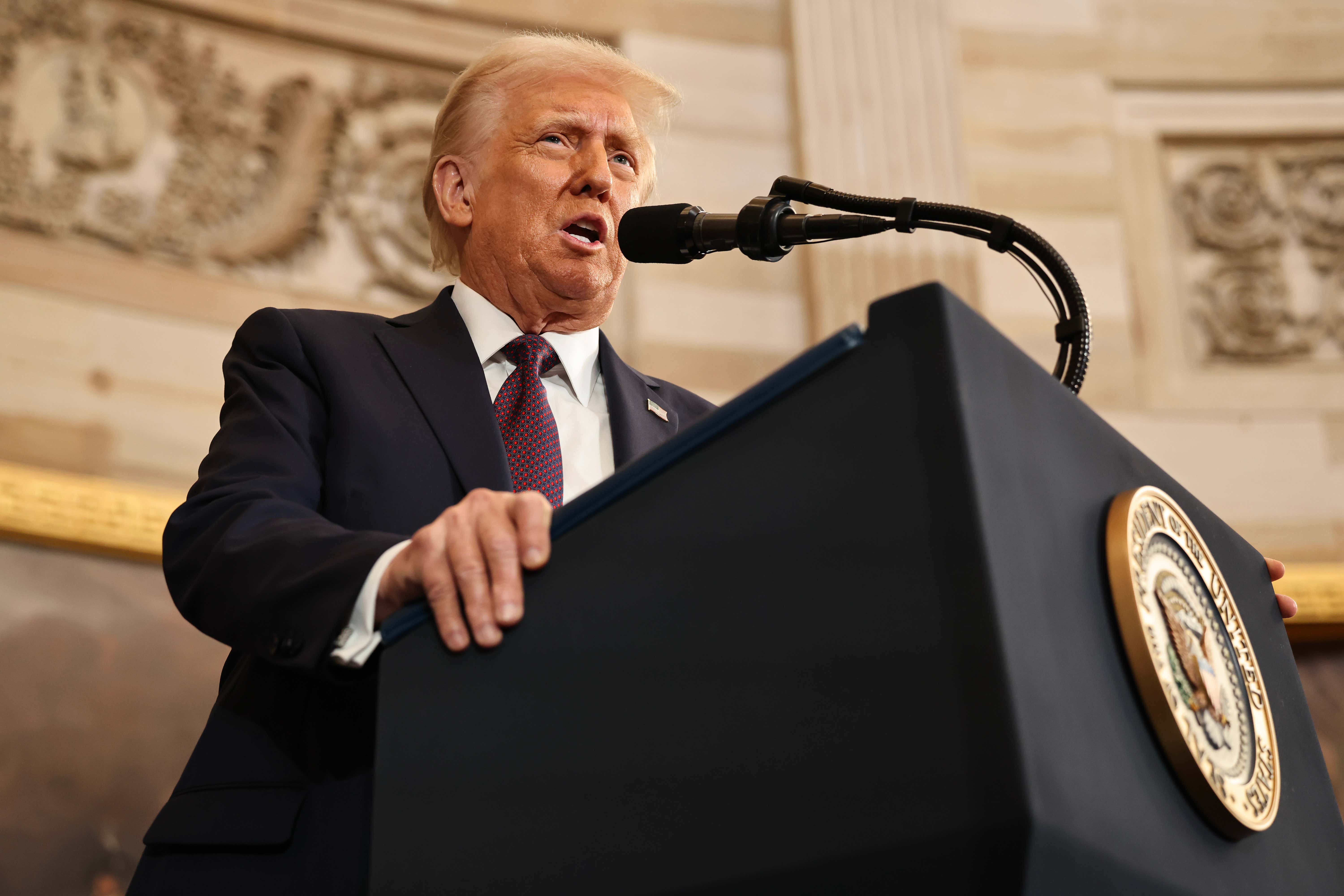 Zdjęcie z artykułu zatytułowanego Trump Media Stocks i Trump Meme Coins gwałtownie spadają po prezydenturze